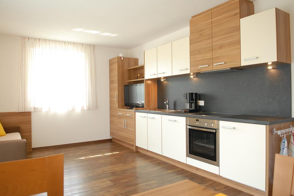 Appartament Eichnerhof 키에네스 객실 사진