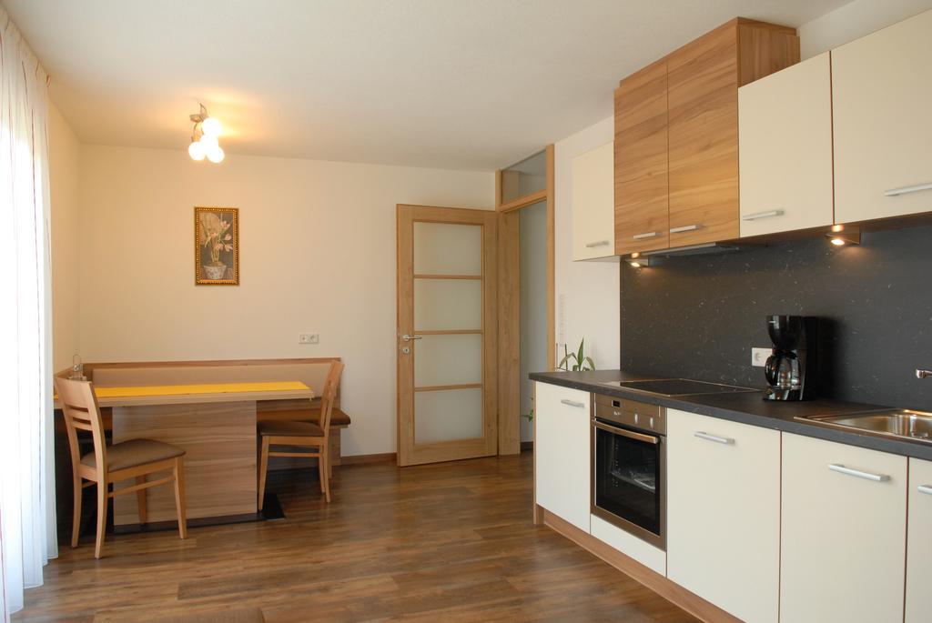 Appartament Eichnerhof 키에네스 객실 사진